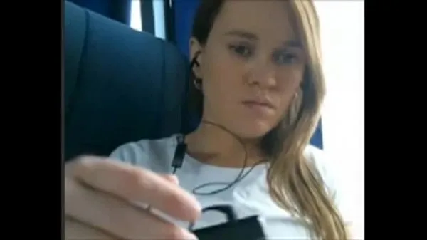 Nieuwe Horny Teen Playing On The Bus warme clips