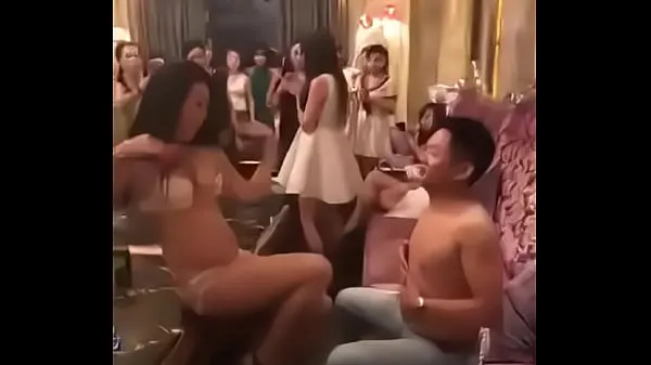 New Sexy girl in Karaoke in Cambodia warm Clips
