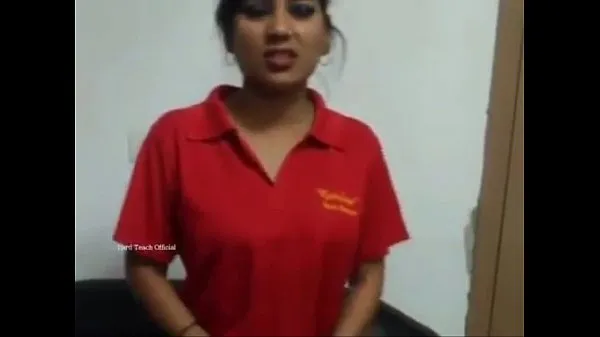 Nieuwe sexy indian girl strips for money warme clips