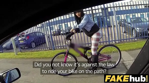 新的Fake Cop Hot cyclist with big tits and sweet ass温暖夹子