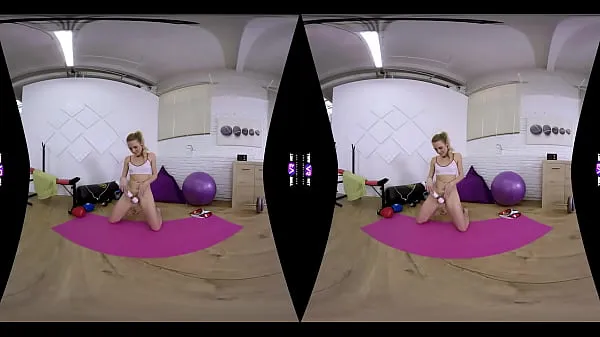 新的SexLikeReal-Morning Pussy Workout In Gym 180VR 60 FPS TMW VR温暖夹子