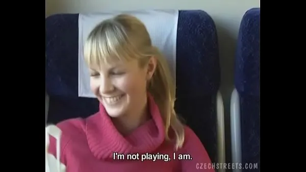 新的Czech streets Blonde girl in train温暖夹子