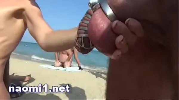 Neue pisse und multi cum auf einem swinger beach cap d'agdewarme Clips