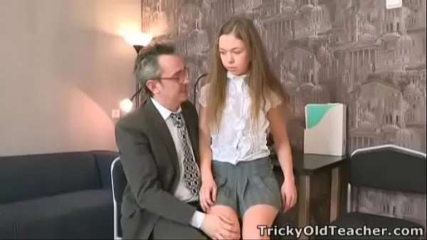 Nové Tricky Old Teacher - Sara looks so innocent teplé klipy