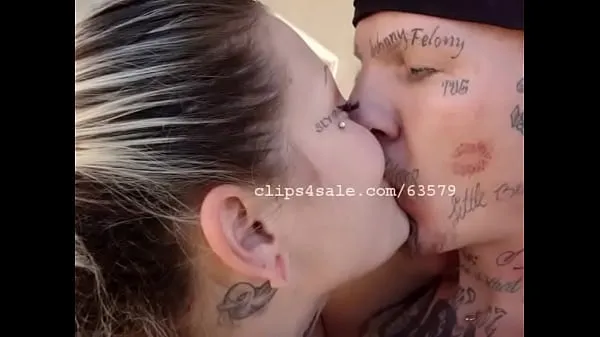 Nuevos SV Kissing Video 3 clips cálidos