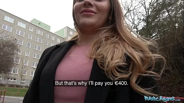 新的Public Agent Russian shaven pussy fucked for cash温暖夹子