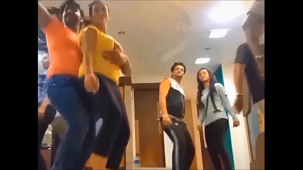 新的hot Akshara Singh dance rehearsal with shaking boobs温暖夹子