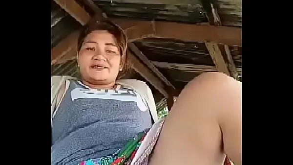 Uusia Thai aunty flashing outdoor lämmintä klippiä