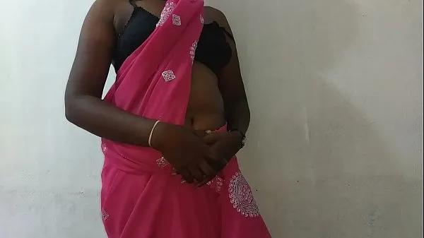 新的desi indian tamil telugu kannada malayalam hindi horny cheating wife vanitha wearing blue colour saree showing big boobs and shaved pussy press hard boobs press nip rubbing pussy masturbation温暖夹子
