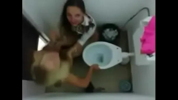 Nieuwe The video of the playing in the bathroom fell on the Net warme clips
