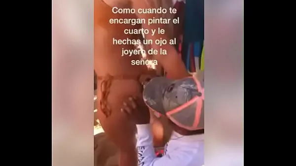 New Tattoo artist on the beach sees the anus of a girl in a bikini warm Clips