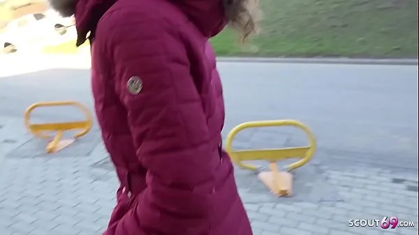 Новые German Scout - тинку Gina без презерватива трахнули на уличном кастингетеплые клипы