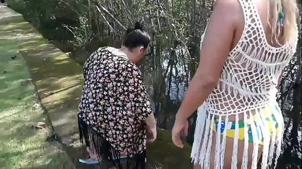 The video leaked on internet !!! Backstage of a porn movie in the bush. Agatha ludovino and Paty Butt pornstar getting ready to take rod مقاطع دافئة جديدة