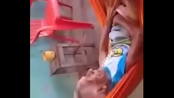 Grandmother in the hammock Clip ấm áp mới
