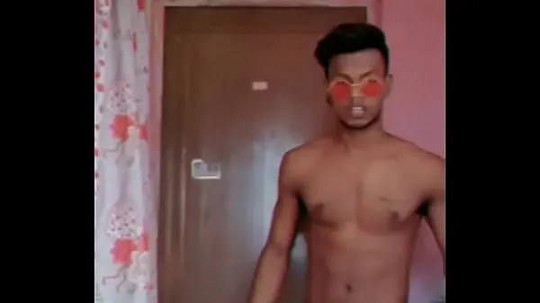 Novi Indian t. Boy Nude Video topli posnetki