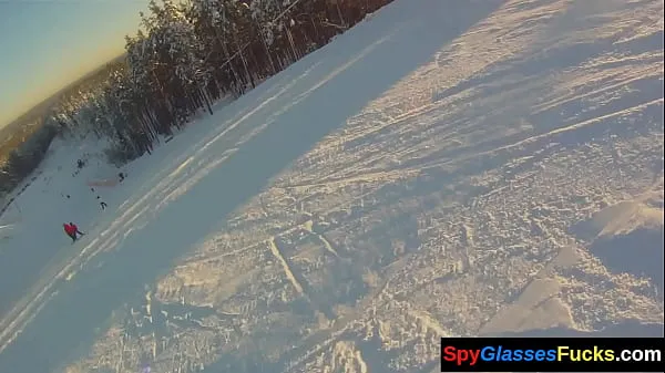 Nye Pov babe pulled on ski slopes for spycam sex varme klip