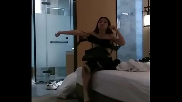 Νέα Filming secretly playing sister calling Hanoi in the hotel ζεστά κλιπ