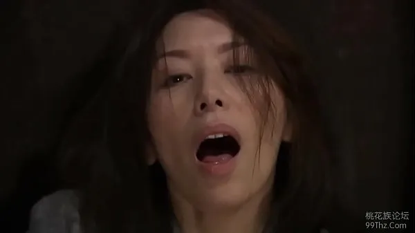 Nowe Japanese wife masturbating when catching two strangersciepłe klipy