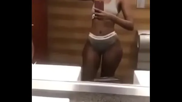 Nye Jenny Nasasira teasing video of her beautiful body varme klipp