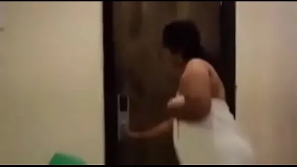 New Indian Delivery boy viral video with auntie warm Clips