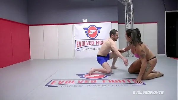 Novi Miss Demeanor dominating in nude wrestling match vs a guy then pegging his ass mercilessly topli posnetki