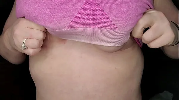 Nové boob drop from pink sports bra teplé klipy