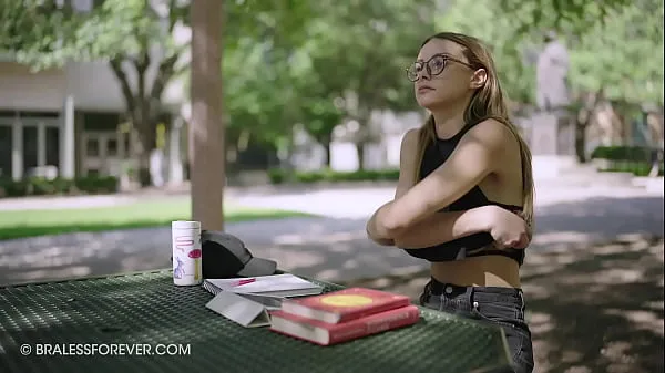 New Big tits showing on a public bench outdoors warm Clips