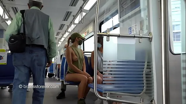 New Sideboob on the train warm Clips