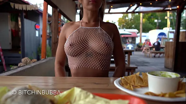 New Tits exposed at the restaurant warm Clips