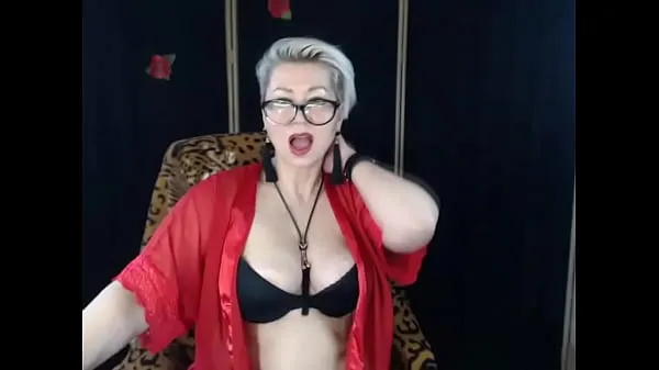 Nye Fuck this bitch in all her holes! For your money, this mature whore will do everything! Russian mature AimeeParadise hot private show varme klip