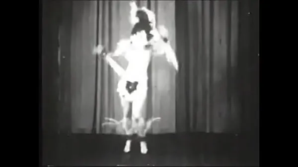 Old retro dance with striptease elements Clip ấm áp mới