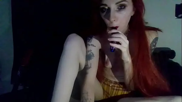 New MellTheMilf Vaping With Her Nipples Out warm Clips