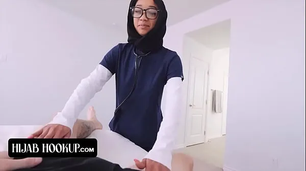 新的Hijab Hookup - Lucky Stud Bangs Hard Middle-Eastern Pussy And Covers Her Pretty Face With Huge Load温暖夹子