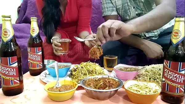 نئے The mistress made special food for the sahib and while eating food, she kissed the pussy. Hindi with sexy voice. Mumbai ashu گرم کلپس