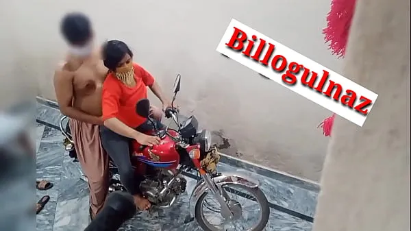 Hot XXX fucked by friend on bike hindi audio Klip hangat baharu
