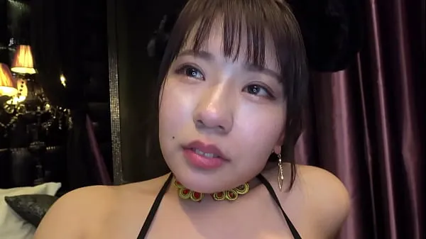 Nye G cup big breasts. Shaved Pussy is insanely erotic. She reached orgasm not only in doggy style, but also missionary position. The swaying boobs are also erotic. Asian amateur homemade porn varme klip