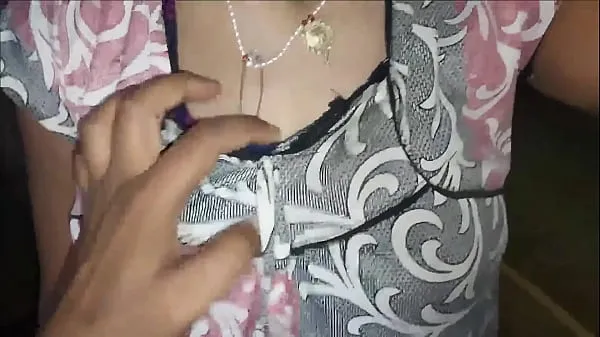 After putting the to sleep, the little step daughter came to press the feet of her step brother, having fun! porn porn in hindi مقاطع دافئة جديدة