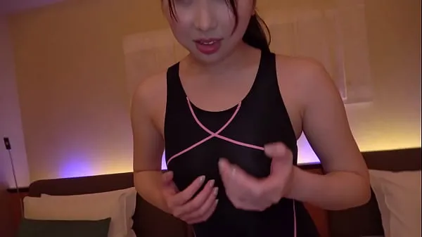 Nye Japanese drooping eyes slut gets fucked. Her hobby is swimming. So she has a attractive healthy body. Blowjob & doggystyle. Japanese amateur homemade porn varme klipp