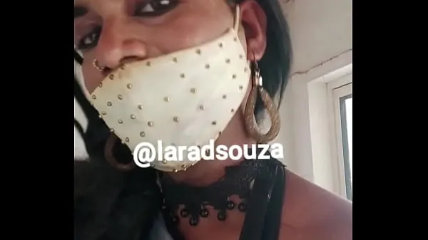 Nieuwe Lara D'Souza warme clips