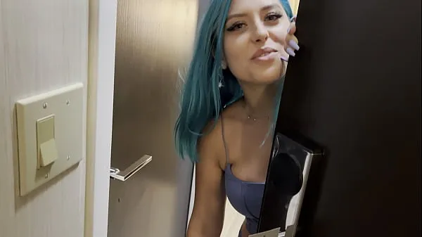 Casting Curvy: Blue Hair Thick Porn Star BEGS to Fuck Delivery Guy Klip hangat baharu