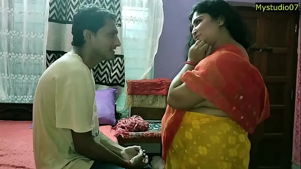 Nye Indian Hot Bhabhi XXX sex with Innocent Boy! With Clear Audio varme klip