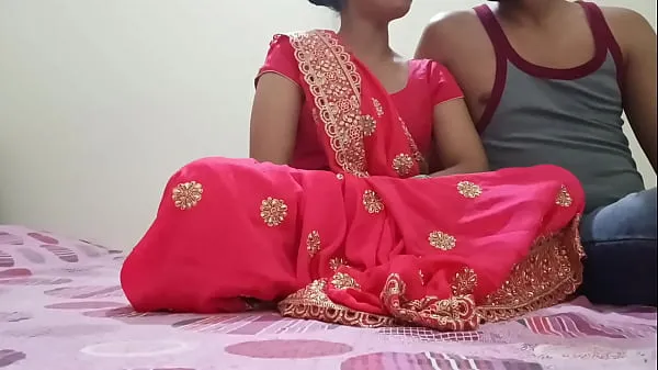 Indian Desi newly married hot bhabhi was fucking on dogy style position with devar in clear Hindi audio Klip hangat baharu