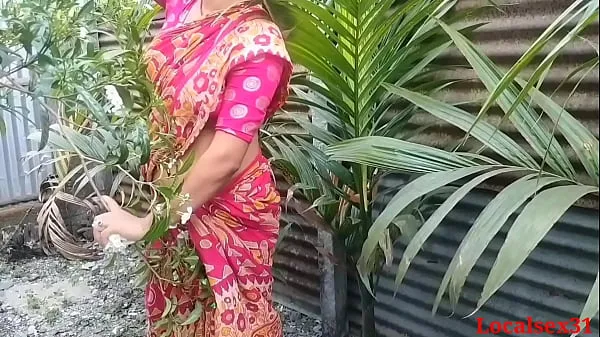 Nye Bengali Desi Bhabhi Outdoor Chudai Devar Ke Saath red Saree main (Official Video By Localsex31 varme klipp