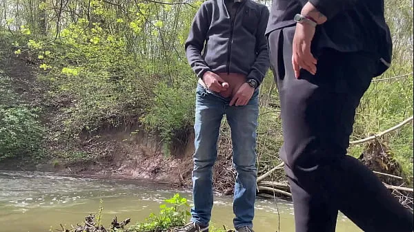 Sexy Horny Fat Stranger with a Gorgeous Ass at the Lakeside Jerking My Cock مقاطع دافئة جديدة