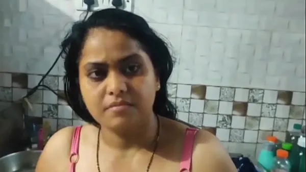 Maid gets her boss fucked in the kitchen Klip hangat baharu