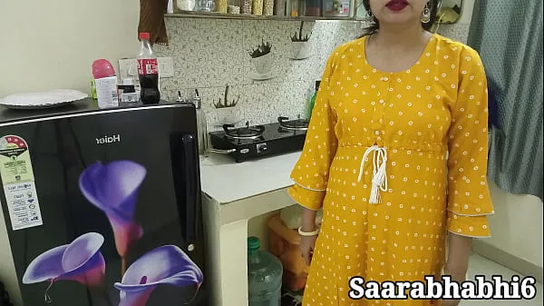 Uusia hot Indian stepmom got caught with condom before hard fuck in closeup in Hindi audio. HD sex video lämmintä klippiä