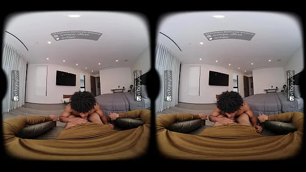 Nieuwe VRB Gay Tony Genius buying a new house! VR Porn POV warme clips